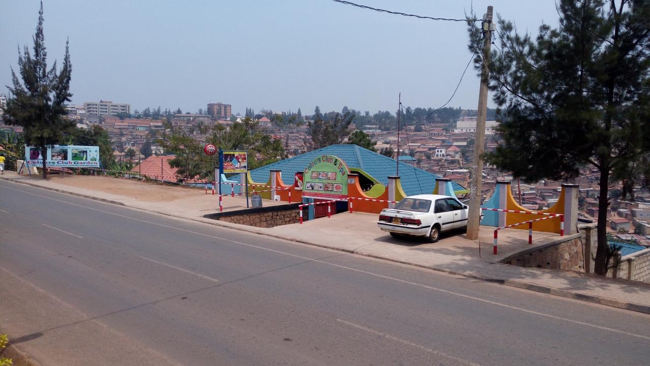 Colours Club And Spa Kigali Exterior foto